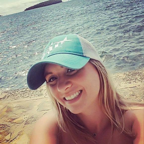 Meet your Posher, Pamela - Picture 1 of 1